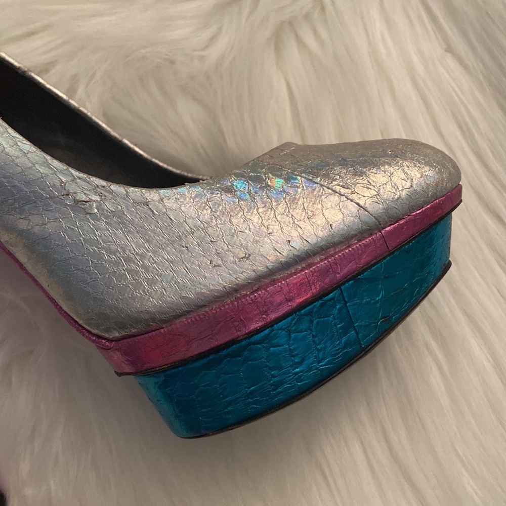 B Brian Atwood Fontanne Heels, Size 6 - Picture 6 of 15